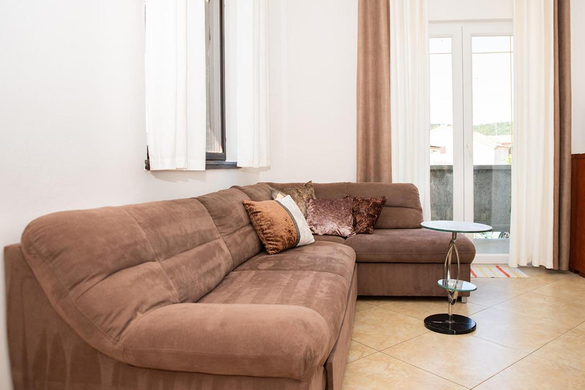 Apartman Mira i Denis Supetarska Draga Dış mekan fotoğraf