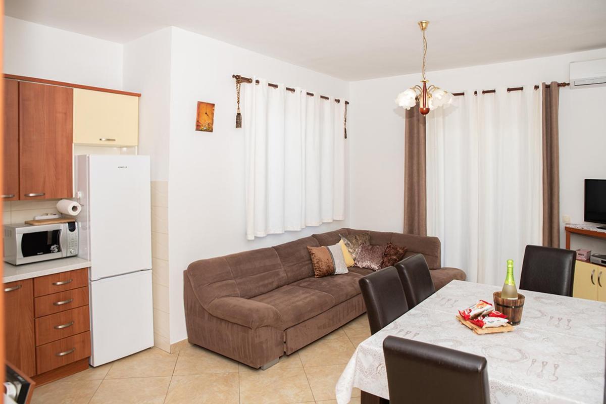Apartman Mira i Denis Supetarska Draga Dış mekan fotoğraf