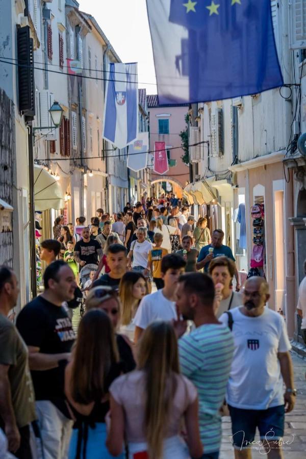 Apartman Mira i Denis Supetarska Draga Dış mekan fotoğraf